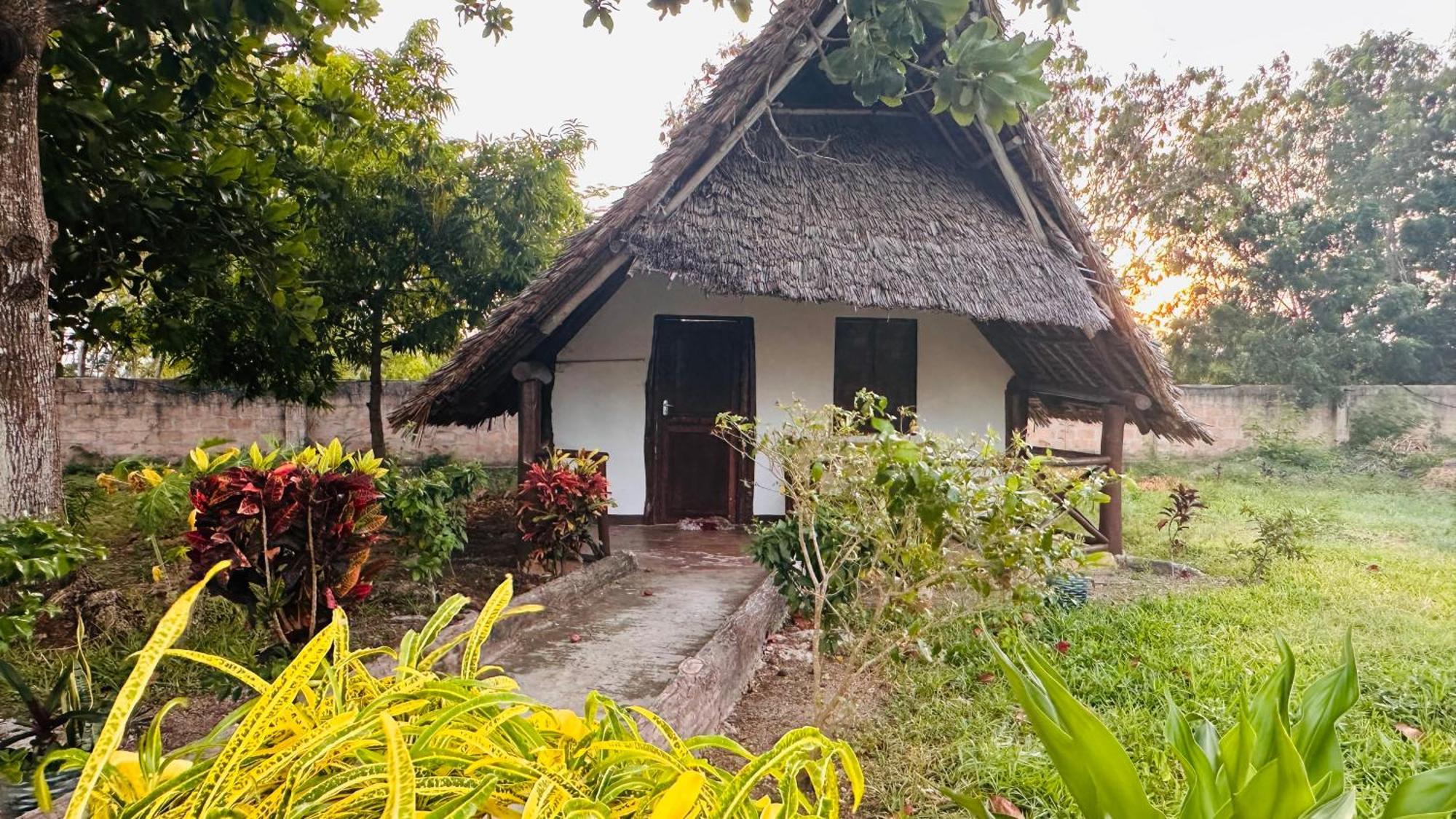 Zanzi Rest Bungalow Nungwi Exterior foto