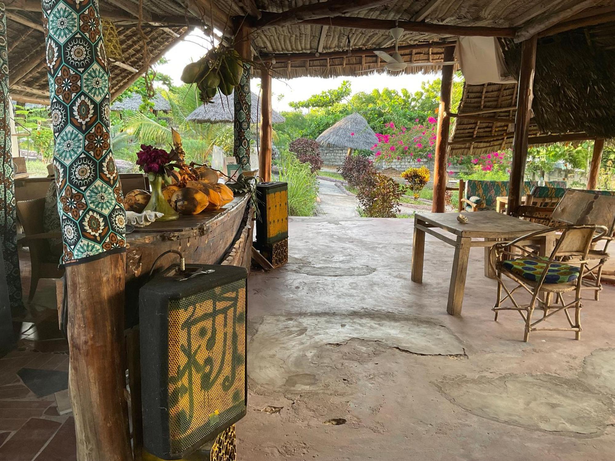 Zanzi Rest Bungalow Nungwi Exterior foto