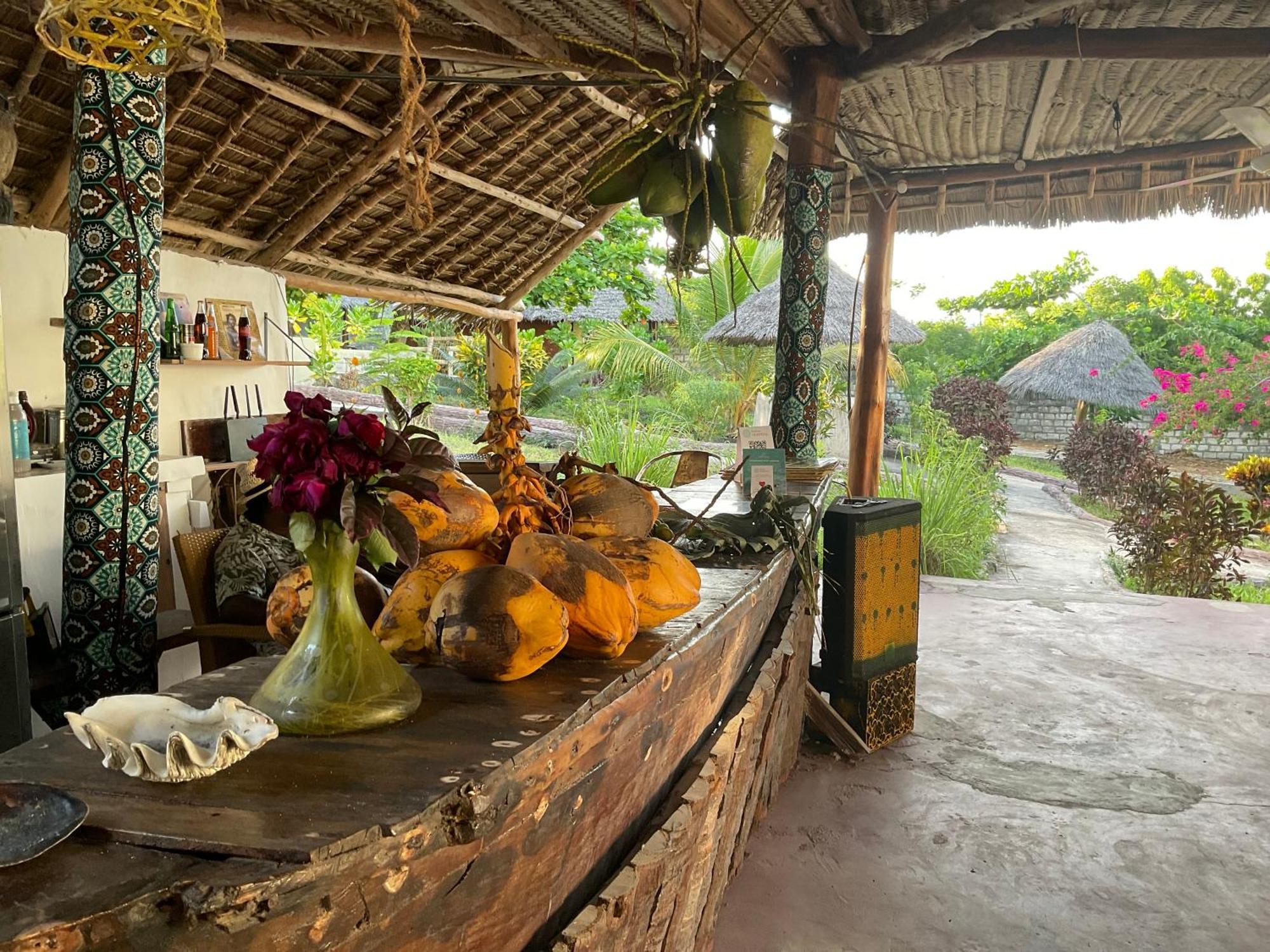 Zanzi Rest Bungalow Nungwi Exterior foto