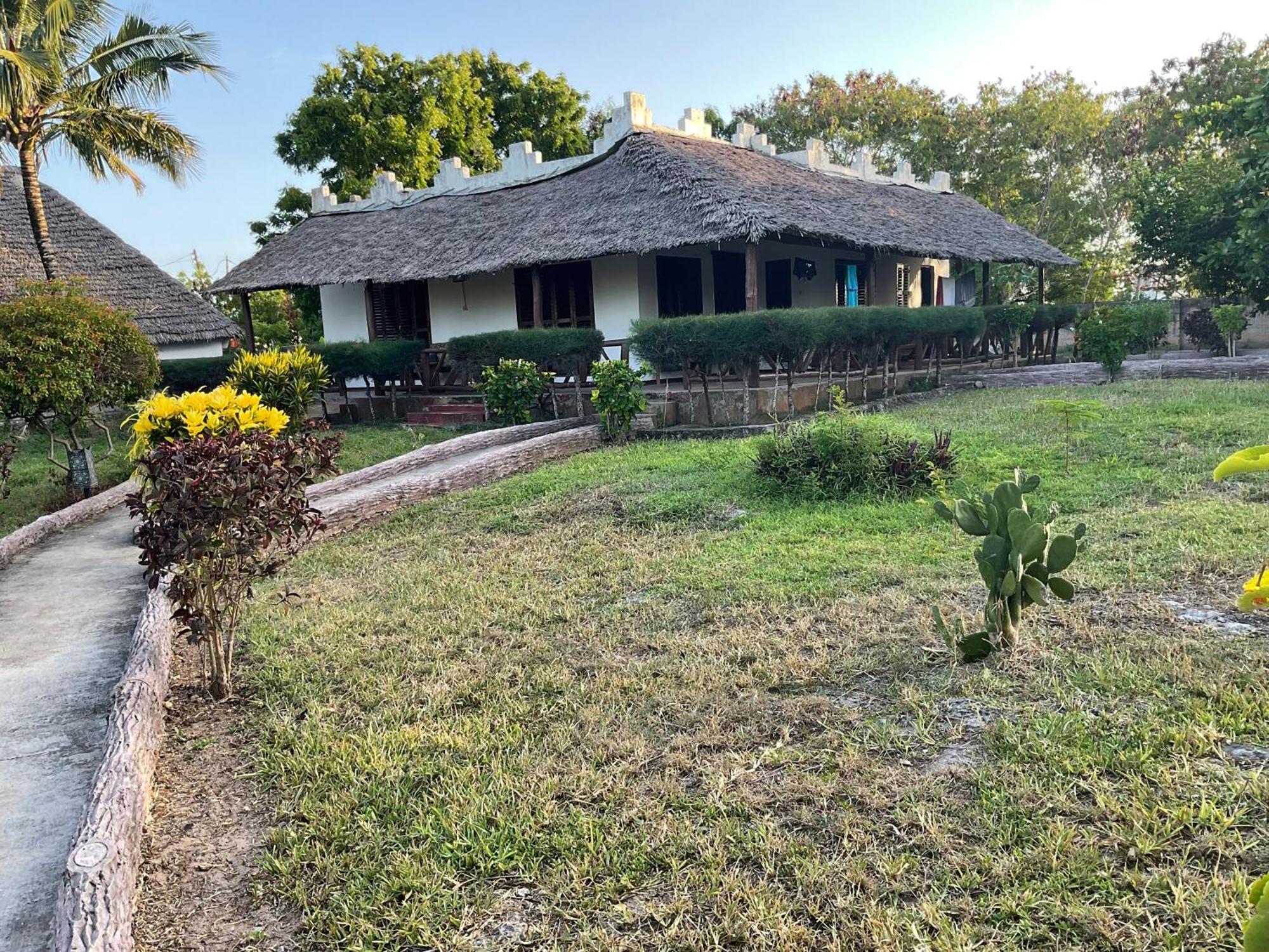 Zanzi Rest Bungalow Nungwi Exterior foto