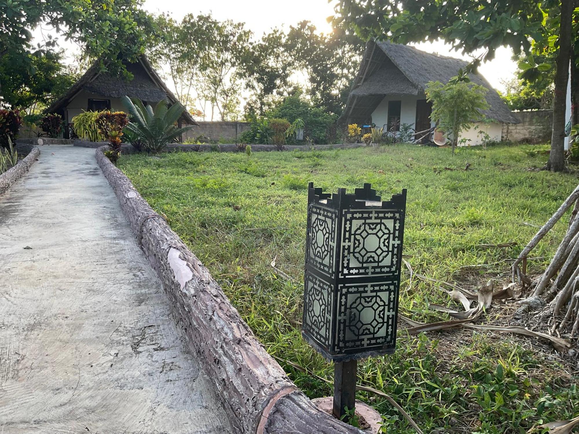 Zanzi Rest Bungalow Nungwi Exterior foto