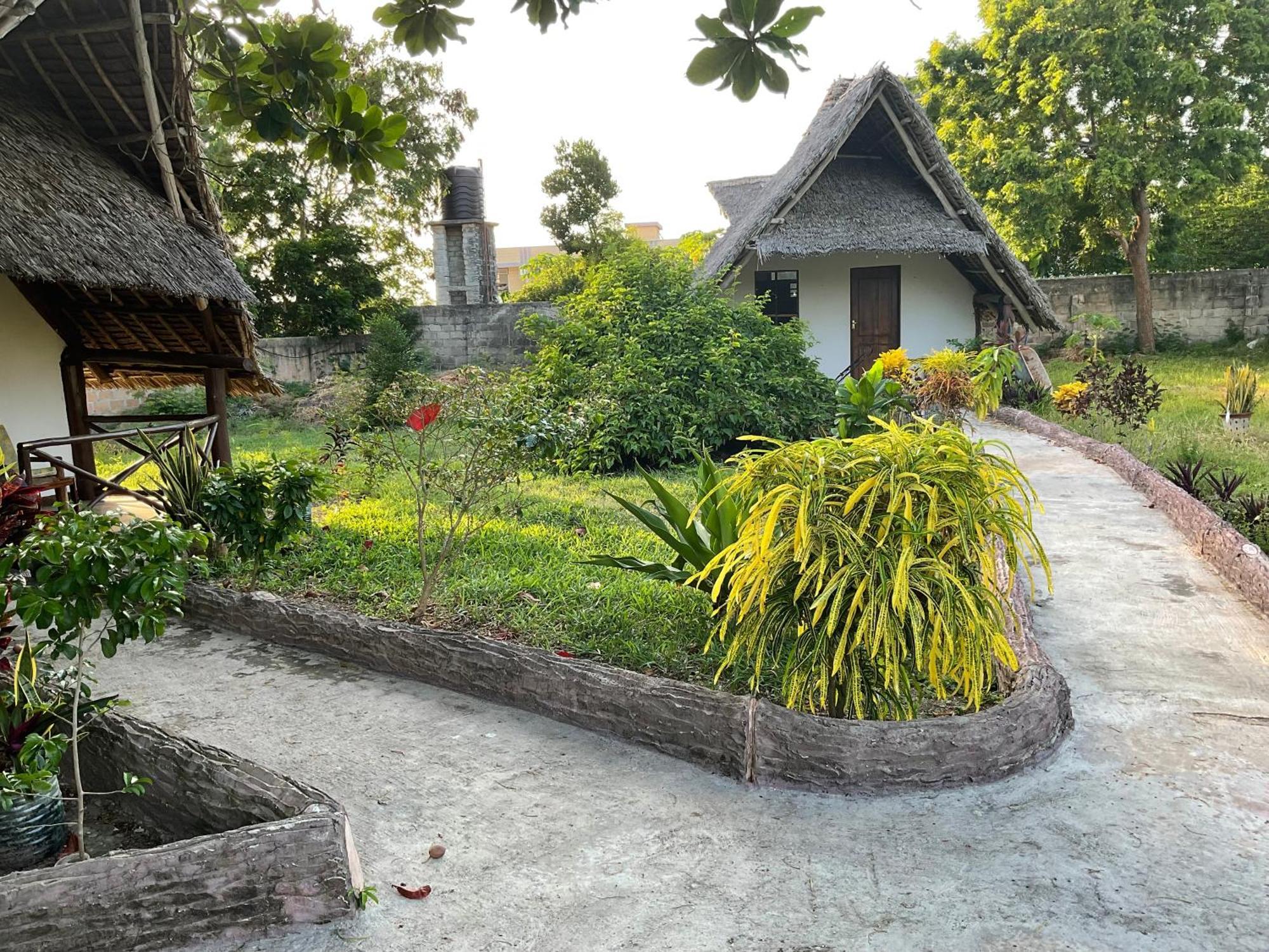 Zanzi Rest Bungalow Nungwi Exterior foto