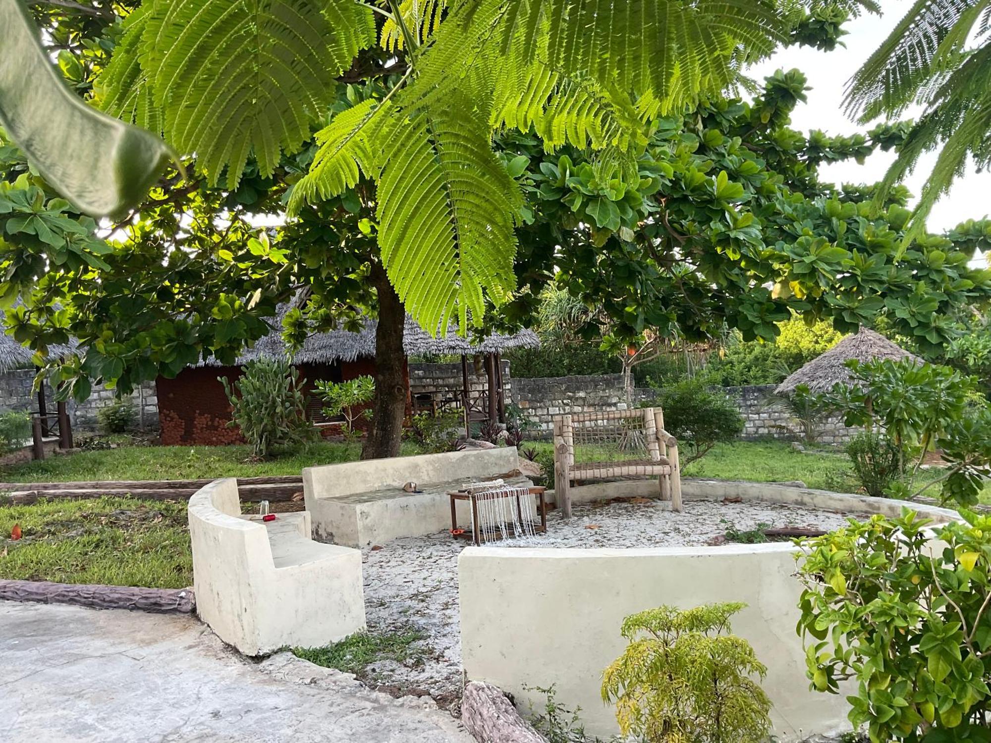 Zanzi Rest Bungalow Nungwi Exterior foto