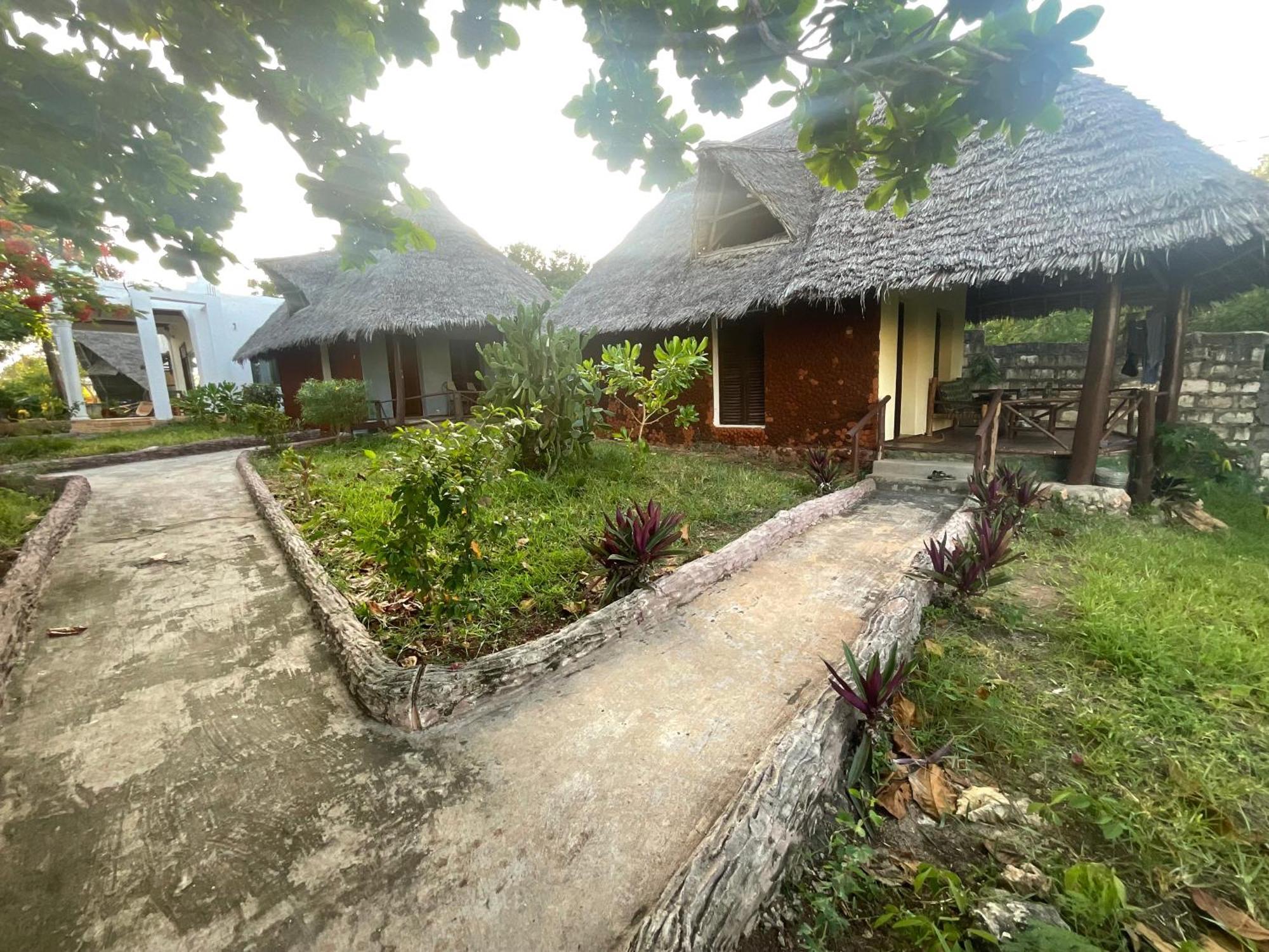 Zanzi Rest Bungalow Nungwi Exterior foto
