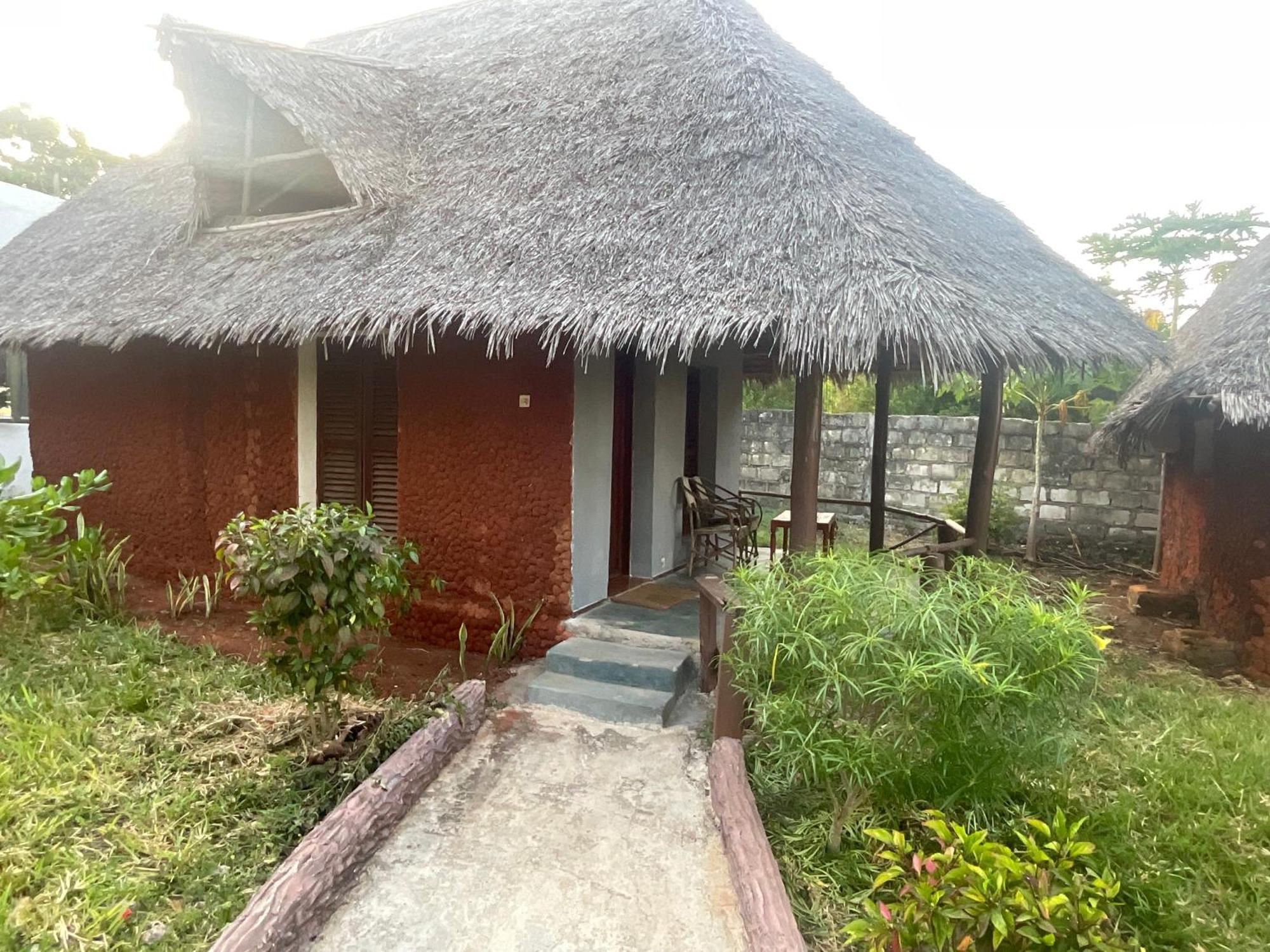 Zanzi Rest Bungalow Nungwi Exterior foto