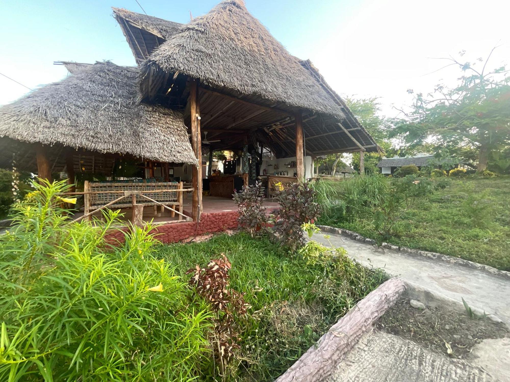 Zanzi Rest Bungalow Nungwi Exterior foto