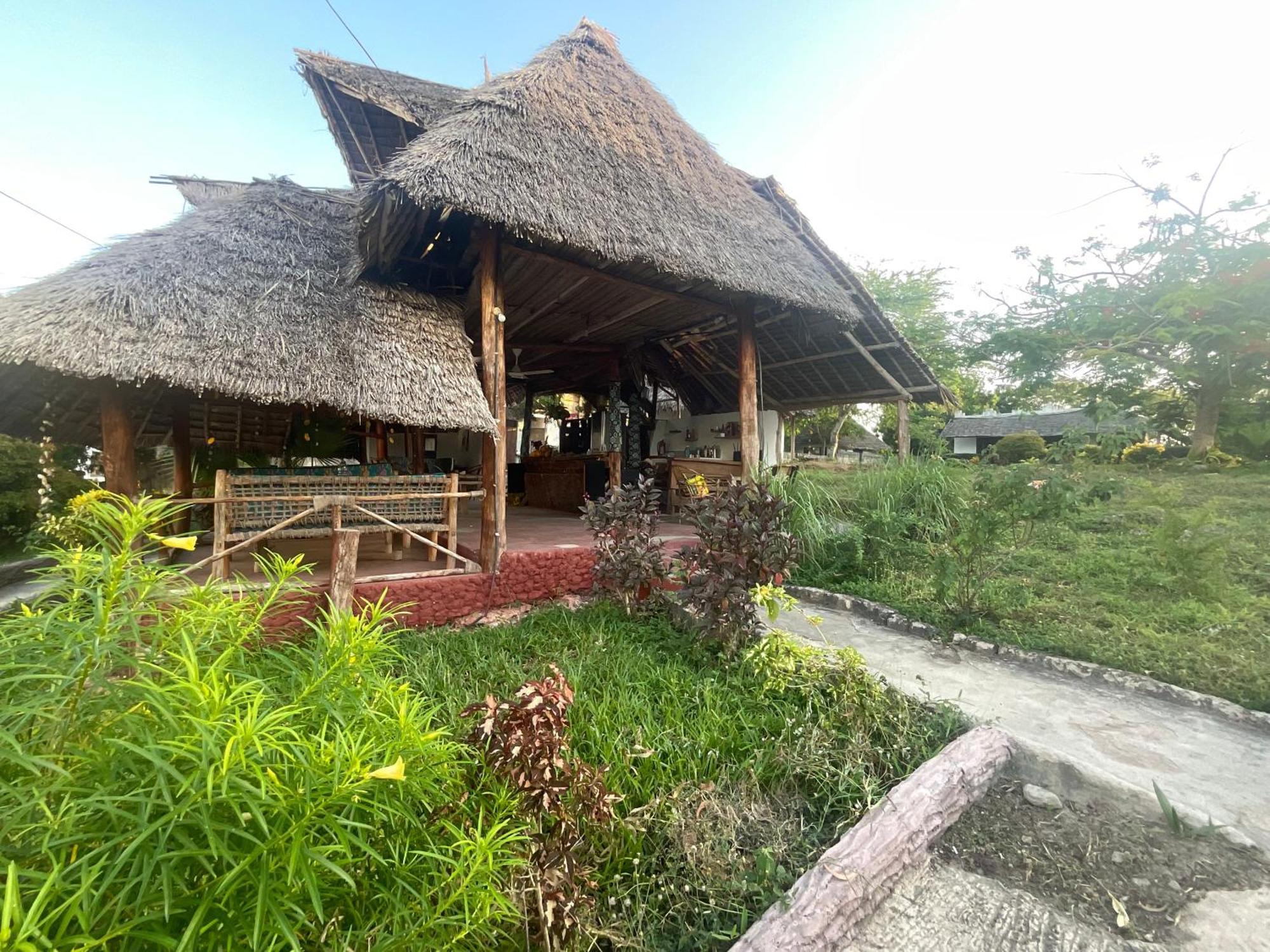 Zanzi Rest Bungalow Nungwi Exterior foto